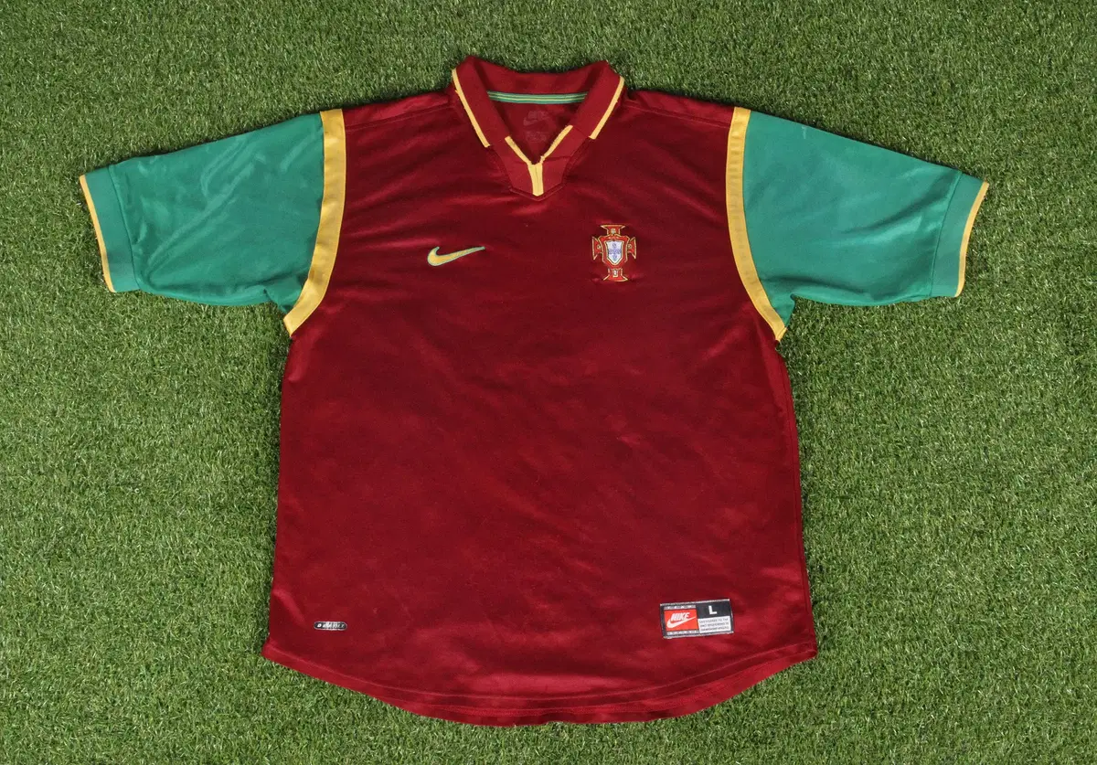 PORTUGAL 98 WORLD CUP SHIRT MADE BY NIKE